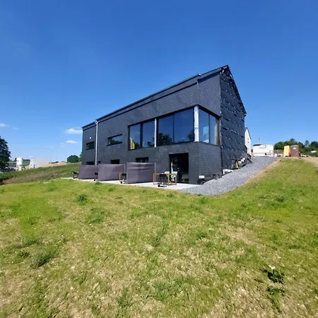 Homestay Le Chatelain De *