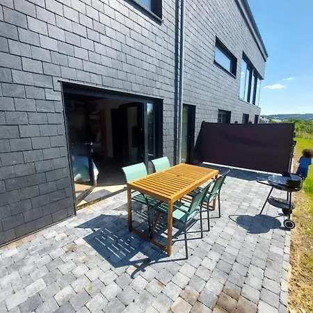 Le Chatelain De Alloggio in famiglia