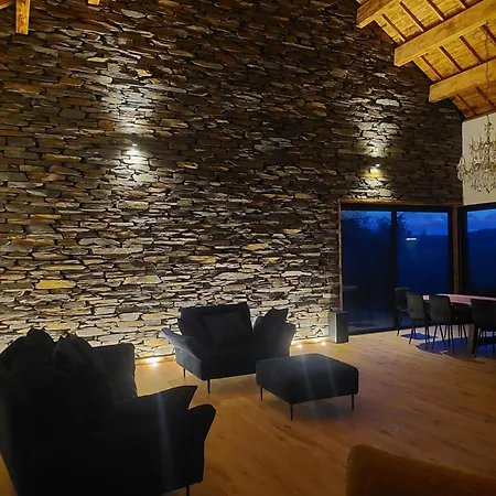 Homestay Le Chatelain De *