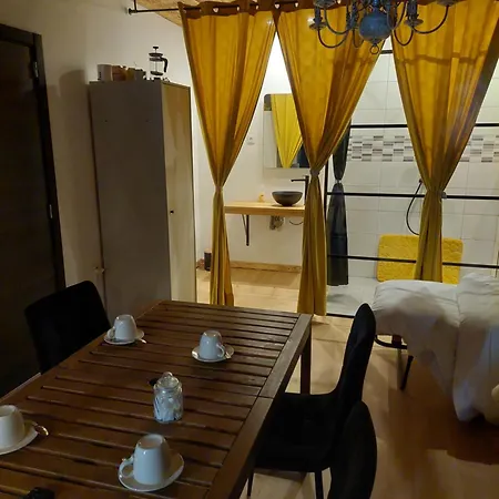 Le Chatelain De Habitación en casa particular *