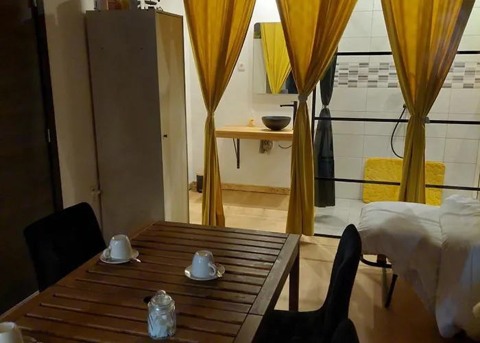 Le Chatelain De Alloggio in famiglia *