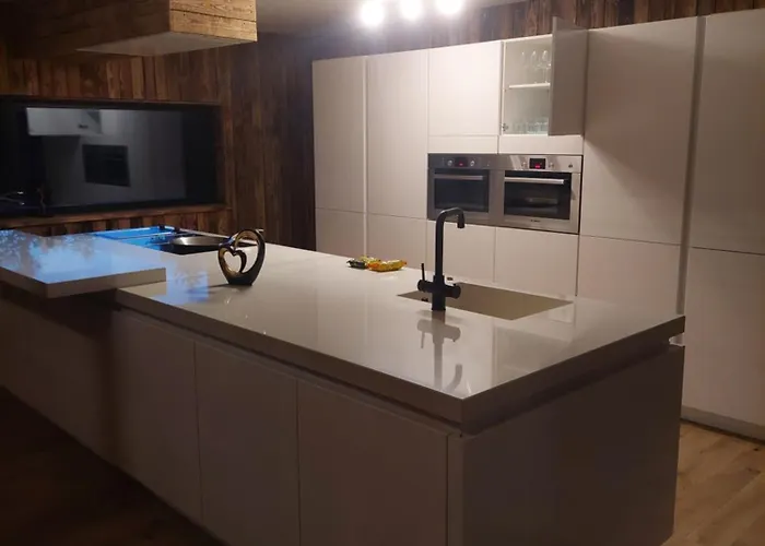 民宿 Le Chatelain De 布永