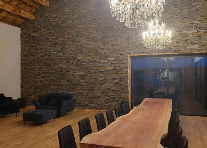 民宿 Le Chatelain De 布永